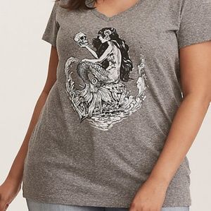 NWT Torrid Gray V-neck Mermaid Graphic Tee Size 3